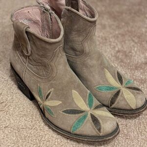 Floral Embroidered Ankle Boots - Taupe and Teal